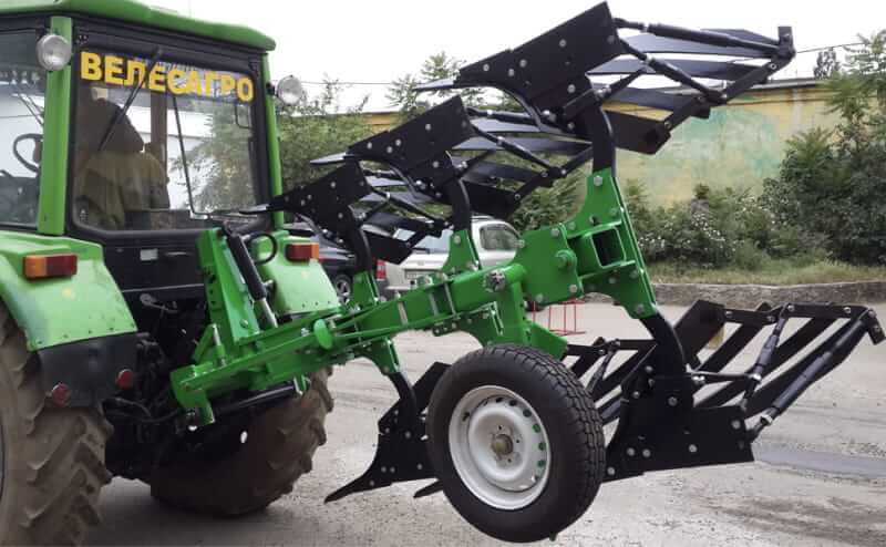 plug-oborotni-navіsni_pon-3‒35-_veles-agro_02